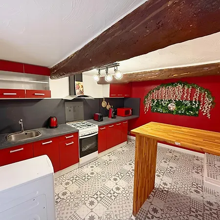 Le Petit Provencal A Апартаменты