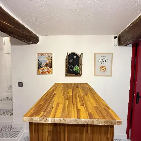 Le Petit Provencal A Apartment Sisteron