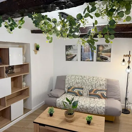 Le Petit Provencal A Apartment